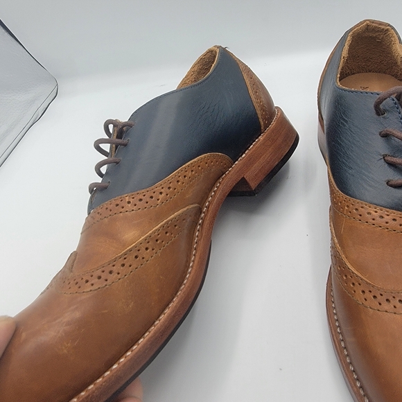 Adelante Two-Tone Oxford Shoes main image 6